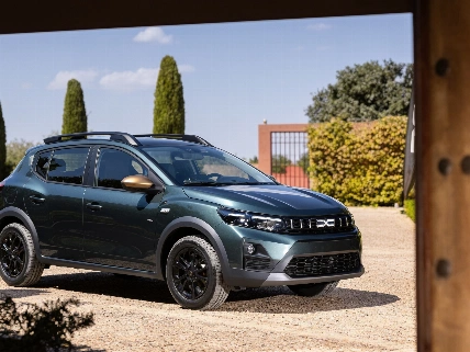 Dacia Sandero brings hybrid 155 engine to Spain RUSSPAIN.com