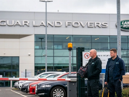 Jaguar Land Rover to Cut 4,000 UK Jobs as US Tariffs and Costs Bite RUSSPAIN.com