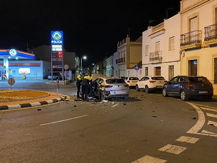 Spanish footballer flees on foot after late night crash in Almería RUSSPAIN.com