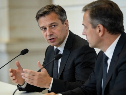 PP warns housing decrees put €2.5bn in EU funds at risk RUSSPAIN.com