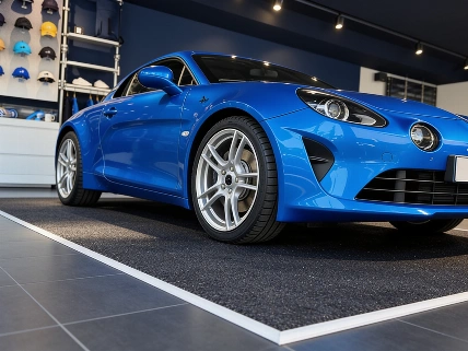 Alpine opens independent 200 sq m store in Pozuelo RUSSPAIN.com