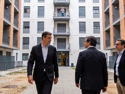 Sánchez backs public housing model during Barcelona visit RUSSPAIN.com