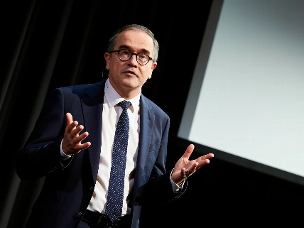 Renault doubles down on Spain as regulatory pressures mount RUSSPAIN.com