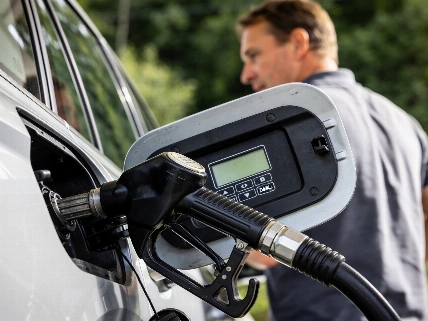 Diesel Costs Surge 68% Before Tax Since Iran War Began RUSSPAIN.com