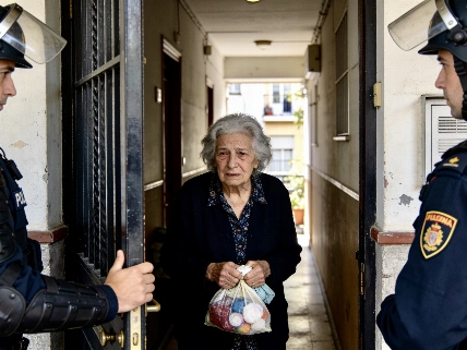 Elderly Madrid tenant evicted after rent triples under investment fund RUSSPAIN.com