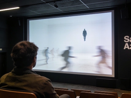 Homo e-sapiens turns digital isolation into unsettling cinema RUSSPAIN.com