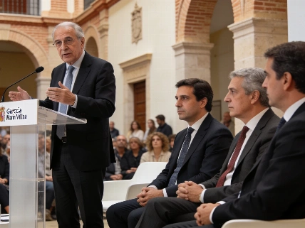 Alfonso Guerra backs Juan Carlos I in heated Toledo debate RUSSPAIN.com