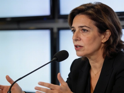 Ester Muñoz acusa al Gobierno de Sánchez de eludir toda responsabilidad RUSSPAIN.com