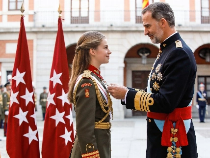 Princess Leonor Completes Military Training and Receives Top Distinction RUSSPAIN.com