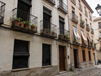 Santiago Niño Becerra demands action on Spain’s housing crisis RUSSPAIN.com