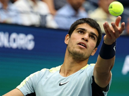 Alcaraz Faces Critical Test Against Wu After Wrist Injury RUSSPAIN.com