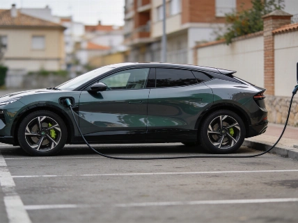 XPENG opens Spain orders for L03 range-extender SUV RUSSPAIN.com