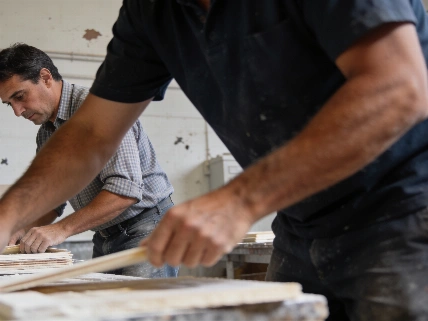 Spain sets employment record as unemployment climbs above 10% RUSSPAIN.com