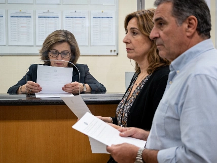 Supreme Court halts voting rights for new citizens under 'law of grandchildren' RUSSPAIN.com