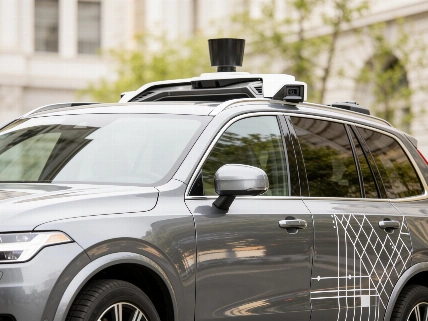 Black vans map Madrid streets for Spain's first robotaxi rollout RUSSPAIN.com