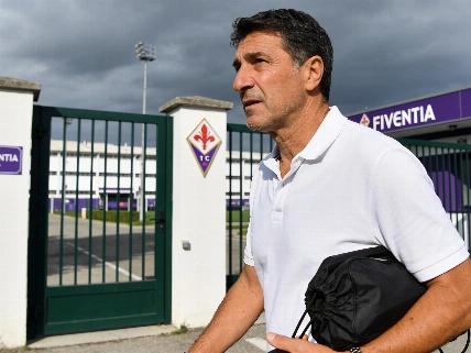 Fiorentina fires Fabio Grosso after historic losing streak RUSSPAIN.com