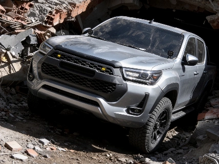 Toyota Hilux Emerges Unscathed from Colombia Earthquake Rubble RUSSPAIN.com