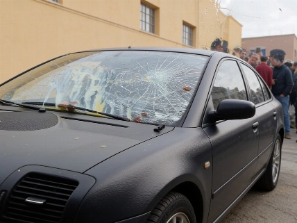 Police stop violent attack on Ceuta Ya deputy's car at port RUSSPAIN.com