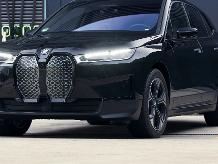 Spanish law lets you put an EV charger in your parking spot without asking neighbors RUSSPAIN.com