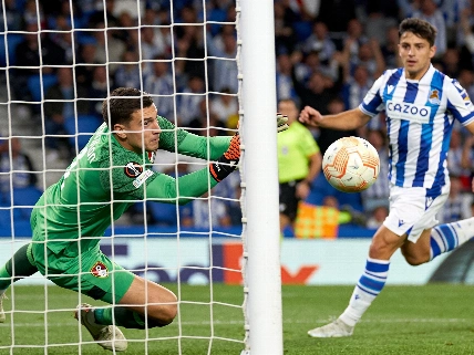 Bournemouth upsets Real Sociedad in European debut as Petrovic shines RUSSPAIN.com