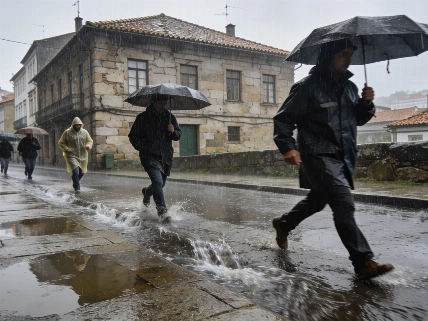 Atlantic Storms Bring Heavy Rains and Sharp Temperature Divide to Spain RUSSPAIN.com