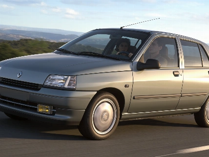 How the Renault Clio Changed Spain’s Roads Forever RUSSPAIN.com