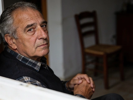 Maya's father chooses understanding over hatred RUSSPAIN.com