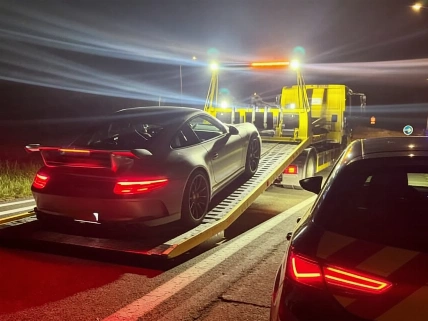 Porsche 911 GT3 driver sets French speed record at 312 kmh RUSSPAIN.com