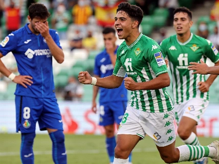 Abde's late strike lifts Betis past Getafe in La Cartuja RUSSPAIN.com