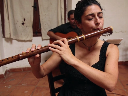 Flamenco women rewrite the canon while paying their own way RUSSPAIN.com