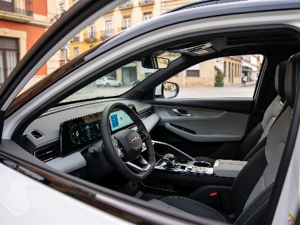 Omoda 5 EV gets major interior update ahead of Spanish production RUSSPAIN.com