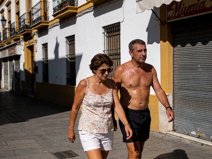 Seville faces record heat as temperatures soar to forty five degrees RUSSPAIN.com