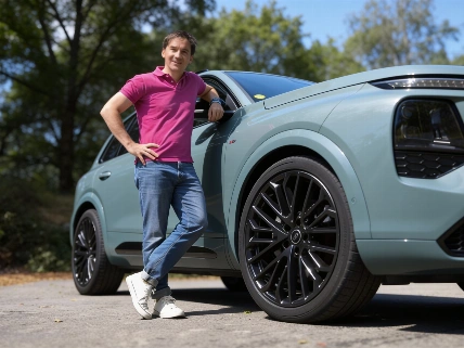 Audi Q7 2026 Raises the Bar for Luxury SUVs in Spain RUSSPAIN.com