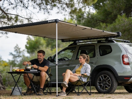 Dacia’s new roof awning turns any car into a weekend camper RUSSPAIN.com