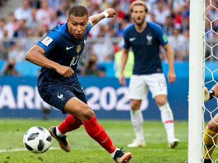 Which strikers could rewrite tournament history in the USA, Canada, and Mexico RUSSPAIN.com