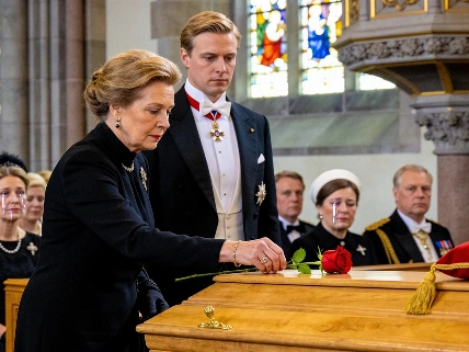 Royal guests break protocol at Oslo palace after Harald V funeral RUSSPAIN.com