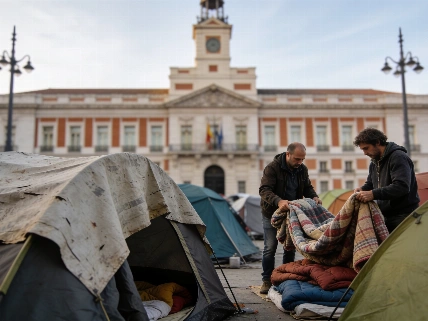 Madrid seeks court order to remove Sol housing camp RUSSPAIN.com