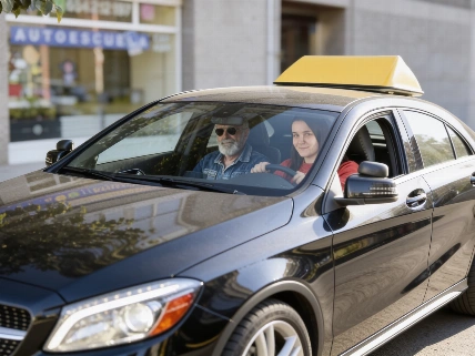 Automatic-only licences gain ground in A Coruña RUSSPAIN.com