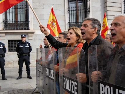 Feijóo and Abascal Push for Criminal Charges Against Sánchez Over Ceuta Crisis RUSSPAIN.com
