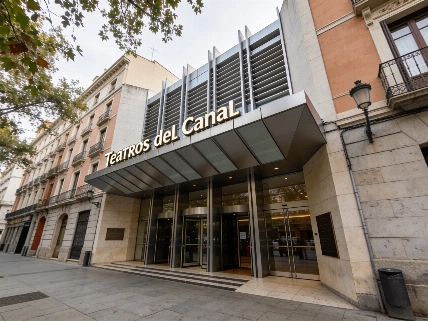 Protesters Rally Outside Madrid’s Teatros del Canal RUSSPAIN.com
