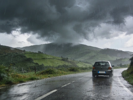 Atlantic Front Brings Rain and Heat Swings Across Spain RUSSPAIN.com