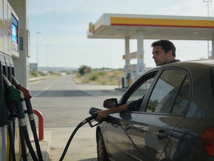 Europe weighs fuel relief as pressure to cut energy use grows RUSSPAIN.com