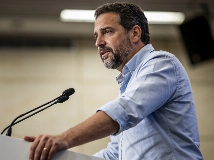 Abascal attacks Sánchez as Spain heads for a dirty election RUSSPAIN.com