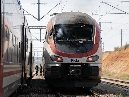 Fire shuts Madrid to Barcelona high-speed line for five hours RUSSPAIN.com