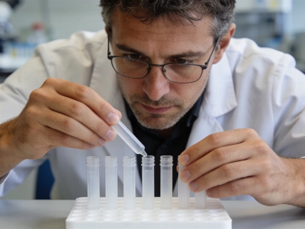 Global flu surveillance becomes Spain's early warning system RUSSPAIN.com