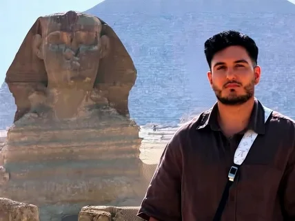Omar Montes responds to criticism after posting photos with camels in Egypt RUSSPAIN.com
