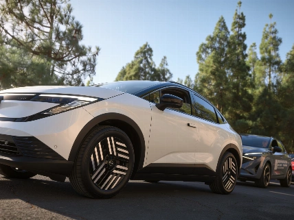 Nissan bets big on electric cars in Spain with new models and smart tech RUSSPAIN.com