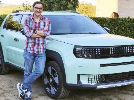 Fiat Grande Panda brings retro punch to city SUV market RUSSPAIN.com