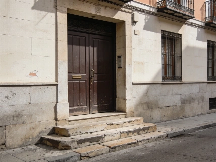 Anonymous writer offers to cover Madrid tenant's rent before eviction RUSSPAIN.com