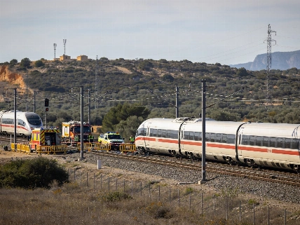 Fire in Barcelona Metro Tunnel Forces Mass Evacuation and Hospitalizations RUSSPAIN.com